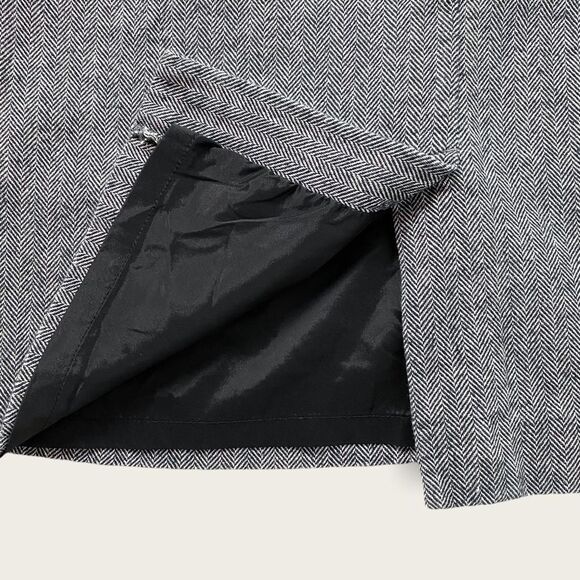 L.L. Bean Weekend Mid-Length Herringbone Skirt size 6P - Picture 8 of 10